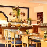 Pestana Village Garden Hotel