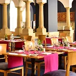 Pestana Village Garden Hotel 4*