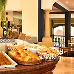 Pestana Village Garden Hotel 4*
