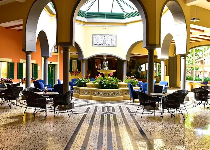 Pestana Village Garden פונשל