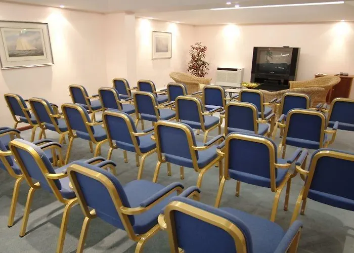 מלון Pestana Village Garden 4*