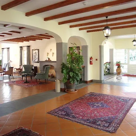מלון Pestana Village Garden פונשל