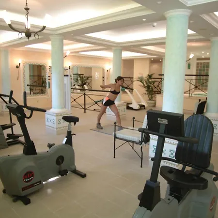 Pestana Village Garden מלון 4*