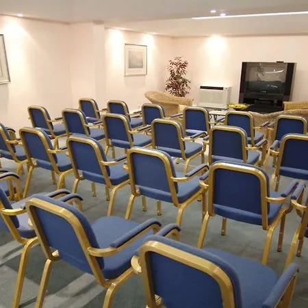 מלון Pestana Village Garden 4*