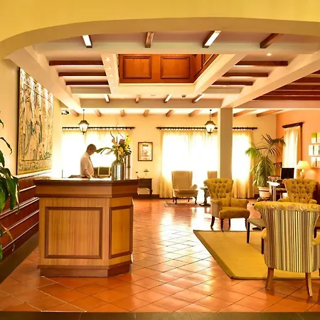 Pestana Village Garden 4* פונשל