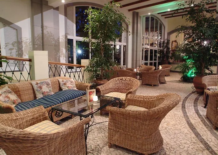 Pestana Village Garden 4* פונשל