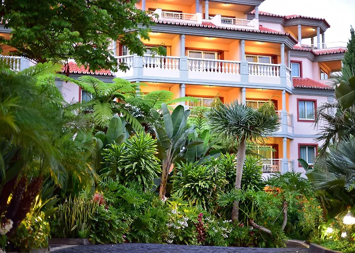 Pestana Village Garden מלון פונשל