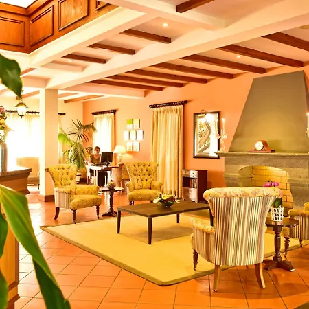 Pestana Village Garden 丰沙尔