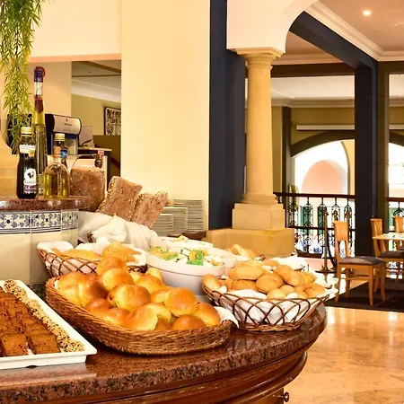 Pestana Village Garden Hotel 4*