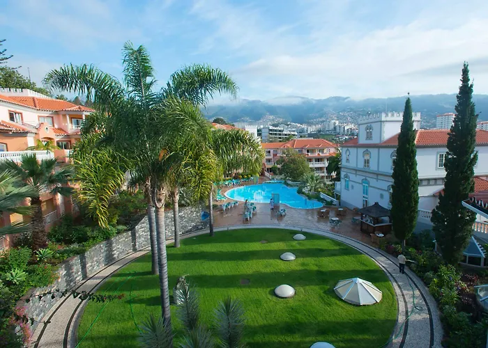 Pestana Village Garden Hotel 4*