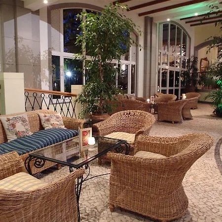 佩斯塔纳乡村花园度假村公寓酒店 4* 丰沙尔