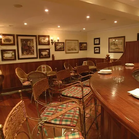 佩斯塔纳乡村花园度假村公寓酒店 4*